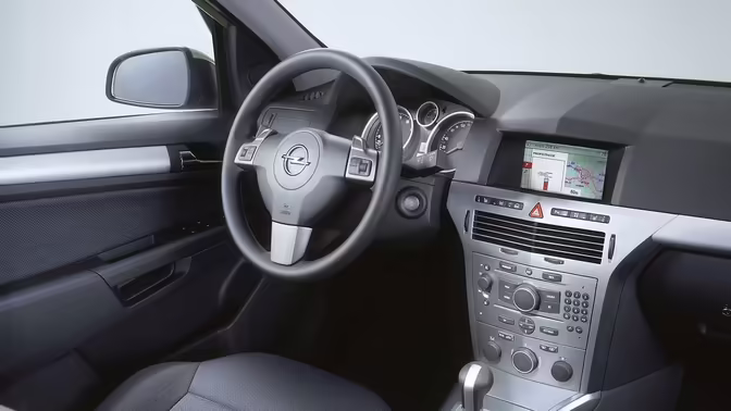Эксперт Зиновьев советует Opel Astra H на вторичном рынке