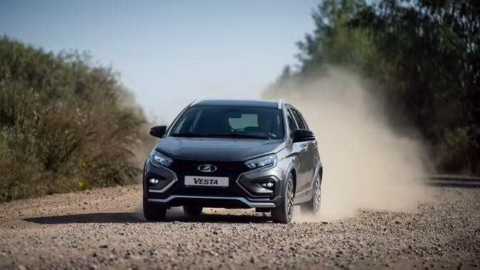 Lada Vesta начали оснащать фирменной телематикой во всех комплектациях