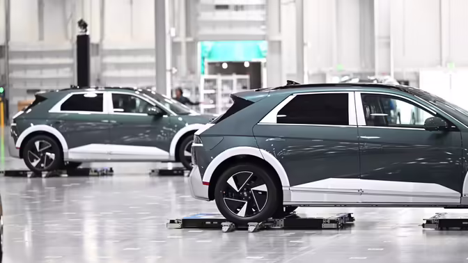 Hyundai запустила проект инновационных парковочных тележек