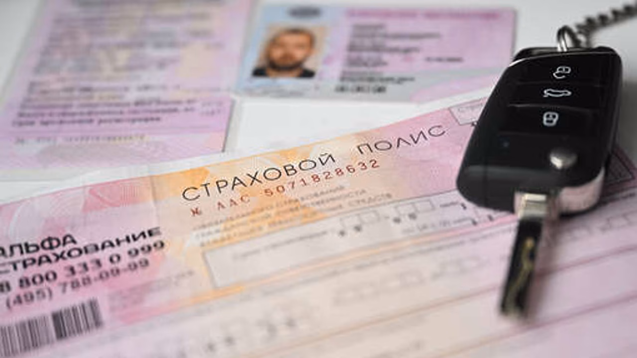 Юрист Карпов: при отсутствии ОСАГО ущерб придется взыскивать с виновника аварии