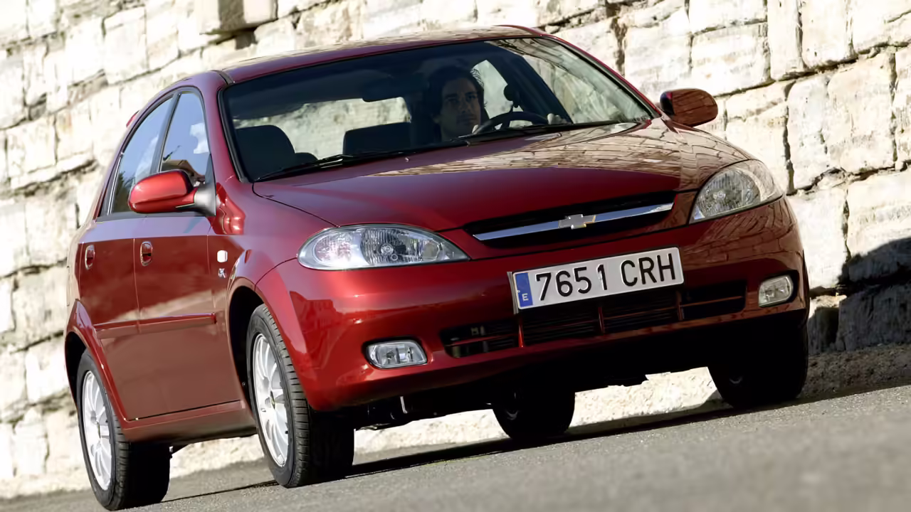 Хэтчбэк Chevrolet Lacetti с пробегом: слабые места и надежность