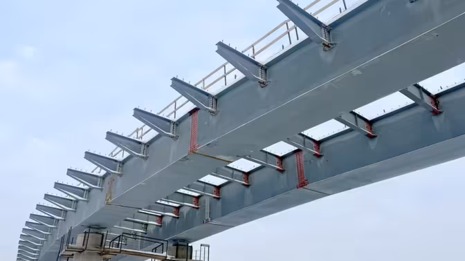 «Северсталь» поставила 780 тонн мостовых металлоконструкций для М-32