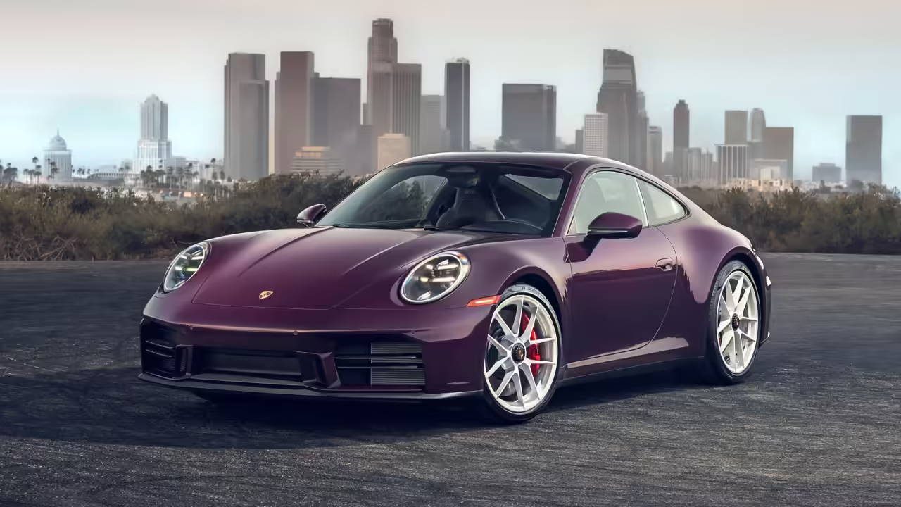 Porsche 911 Carrera S снова доступен с механикой, но только в США и Канаде