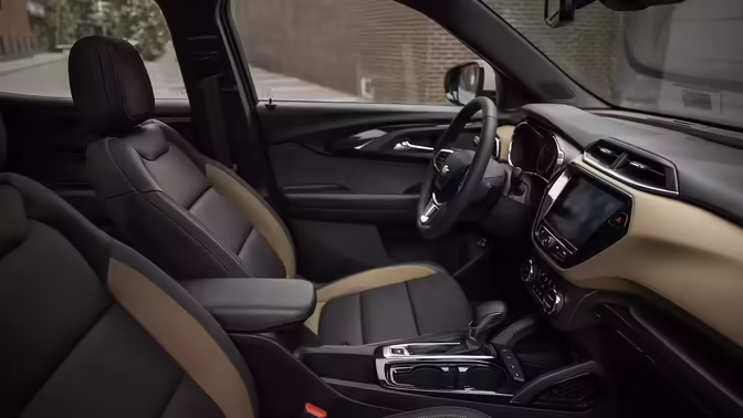 Chevrolet Trailblazer снова продают в России по цене от 2,3 млн рублей