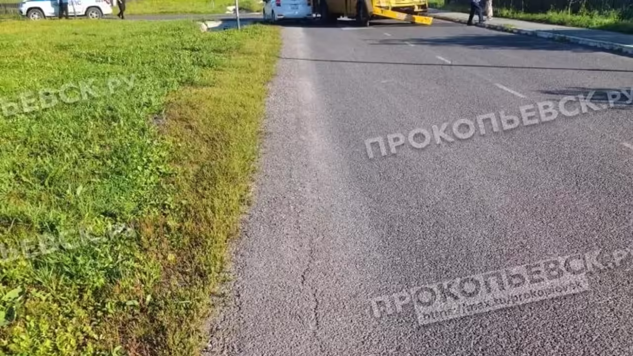 Школьный автобус попал в ДТП в Кузбассе