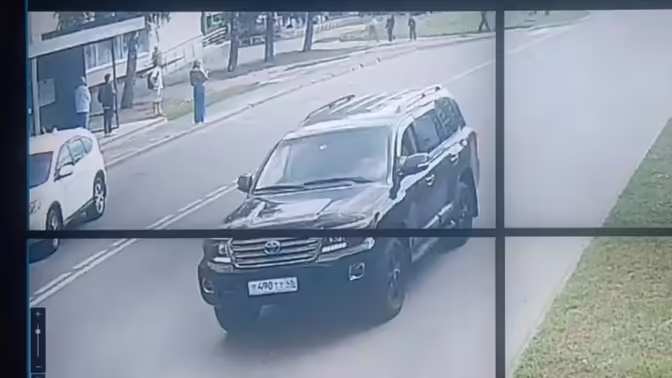 В Курске задержали водителя, повредившего скульптуру соловья
