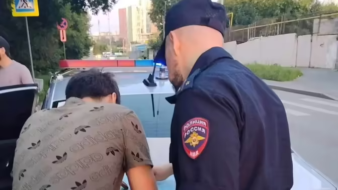 Задержаны водители грузовиков, танцевавшие лезгинку ночью в центре Екатеринбурга