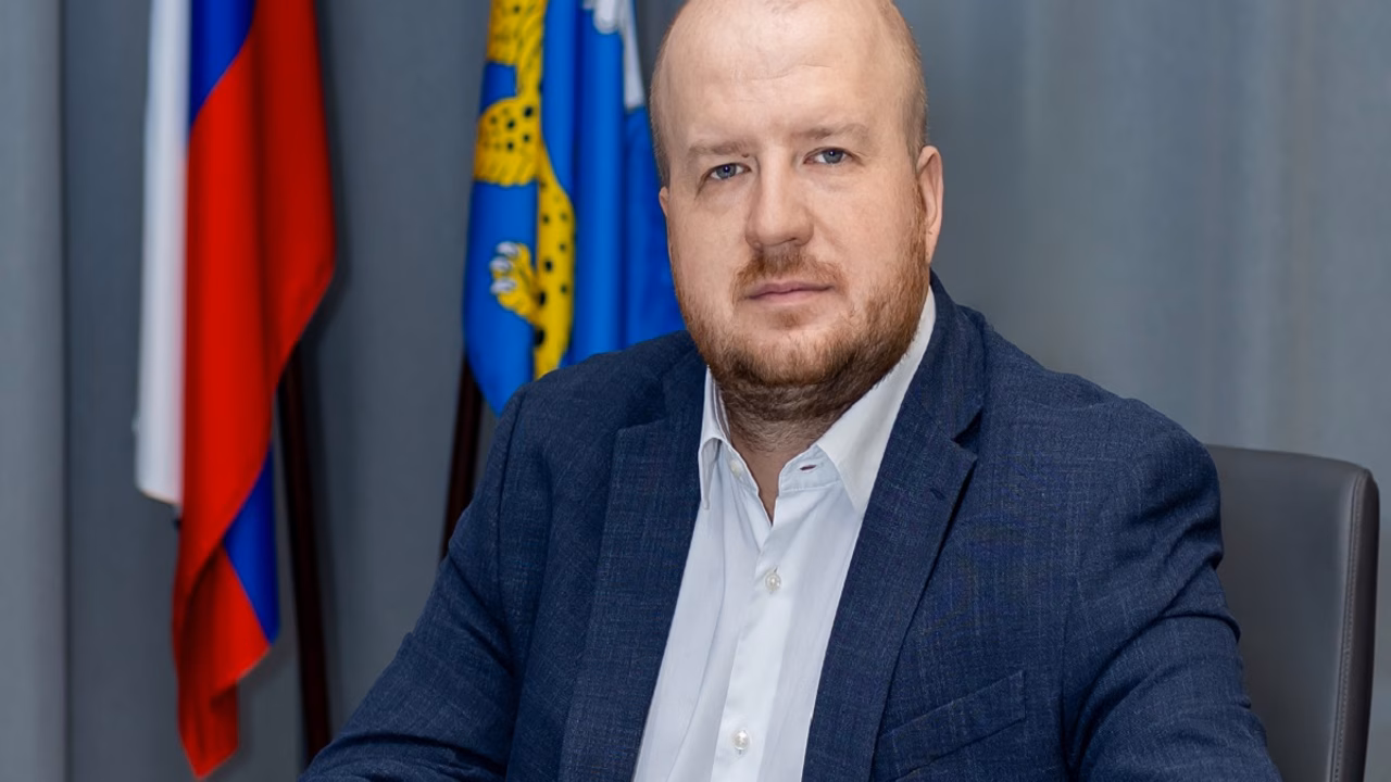 Глава Пскова ответит на вопросы о ремонте дорог и светофорах в прямом эфире