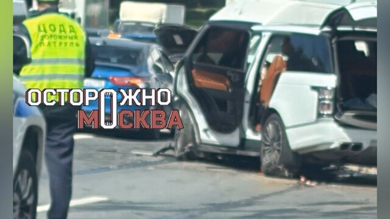 Один человек пострадал при столкновении трех иномарок на 58-м километре МКАД