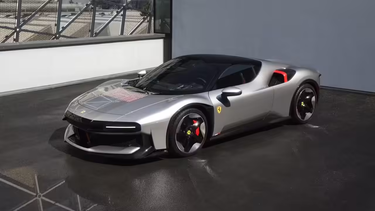 Ferrari представила уникальный спорткар на базе SF90 Stradale