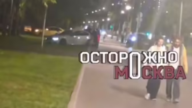 Две легковых машины столкнулись у станции метро «Ховрино»