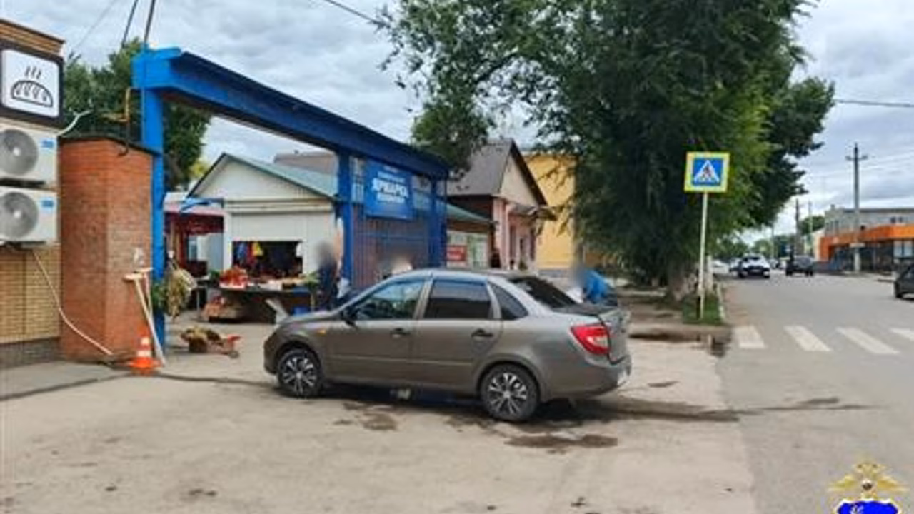 В Похвистнево под колеса Lada Granta попал пенсионер