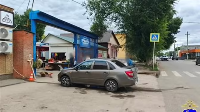 В Похвистнево под колеса Lada Granta попал пенсионер