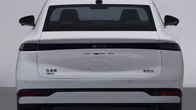 BYD представила обновленный седан Seal 06 за 1 млн рублей