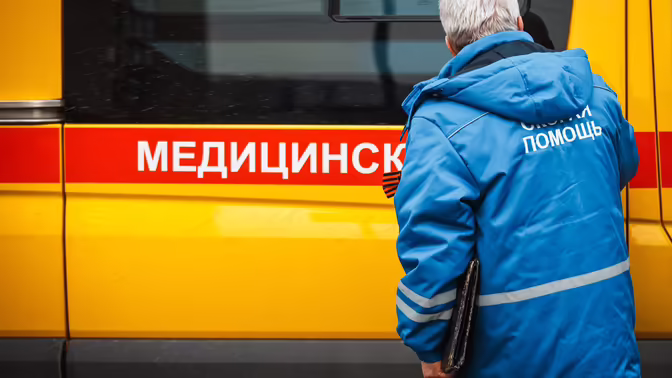 В Новокузнецке автомобиль сбил женщину на пешеходном переходе