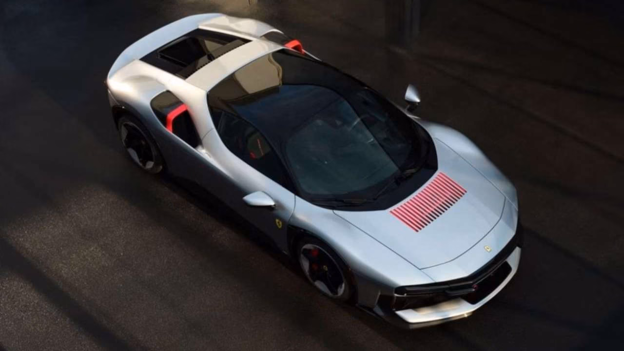 Ferrari построила уникальный CZ26 по индивидуальному заказу