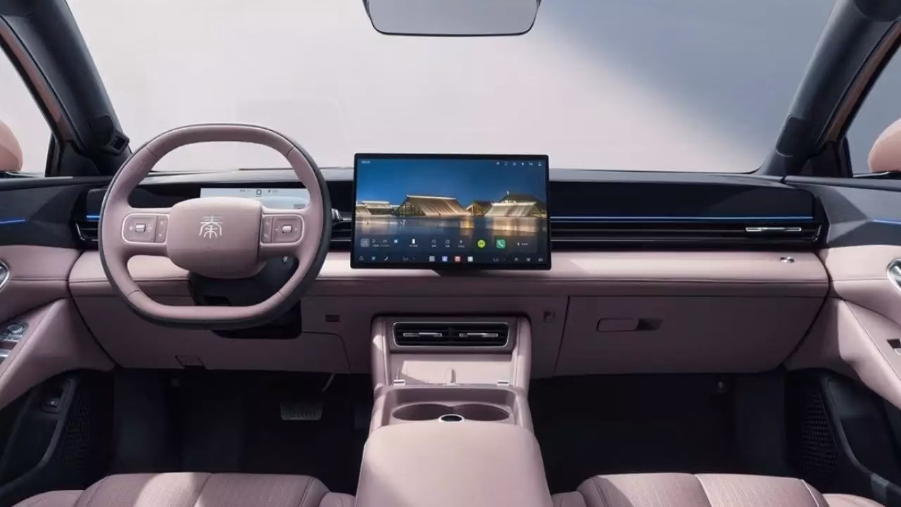 BYD начал продажи седана Qin Max в Китае по цене от 1,2 млн рублей