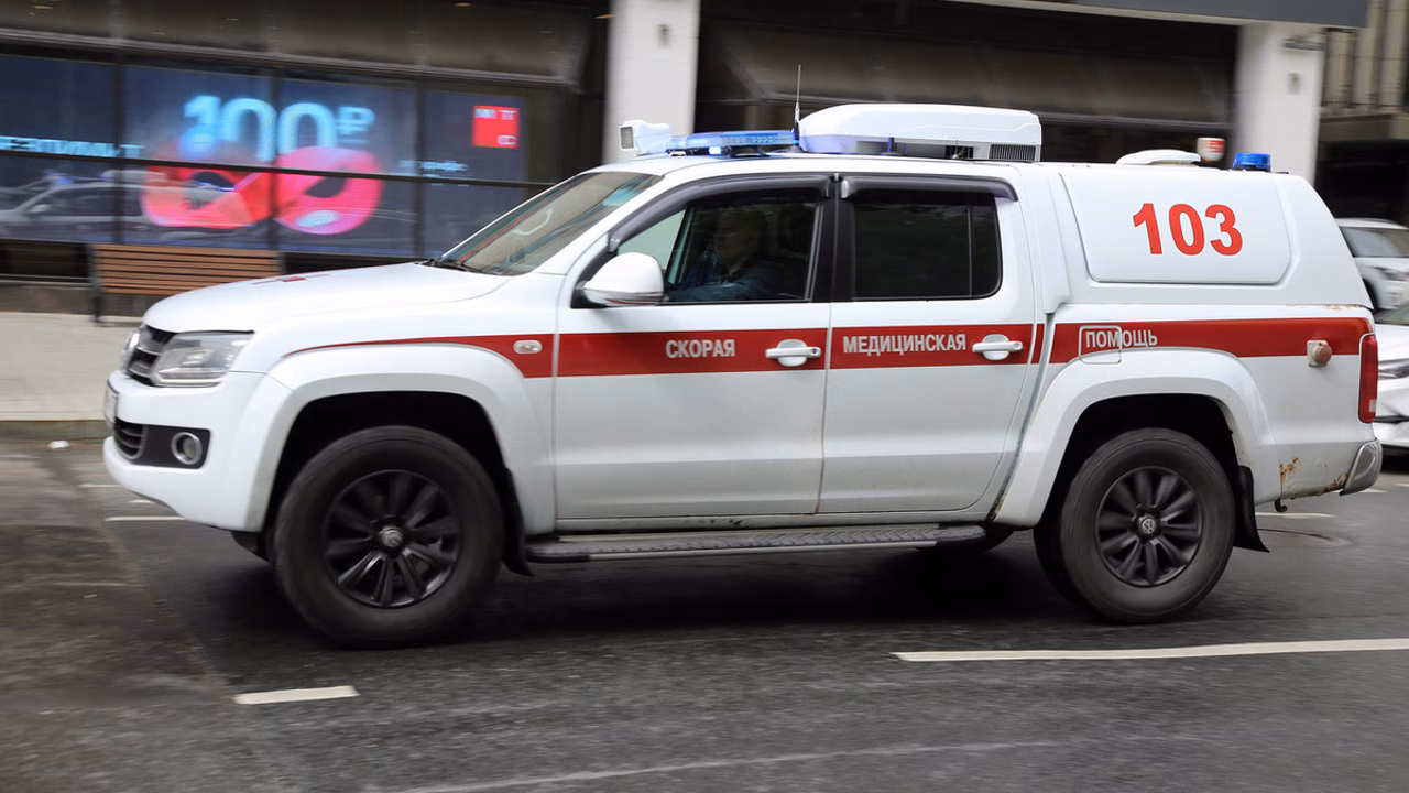 Один человек погиб в аварии с автобусом в Москве