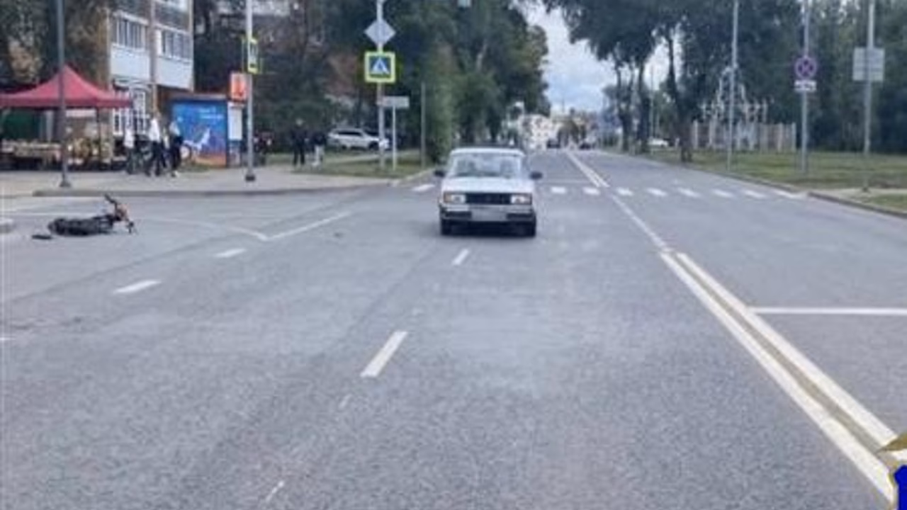 В Ленинском районе под колесами авто пострадал велосипедист