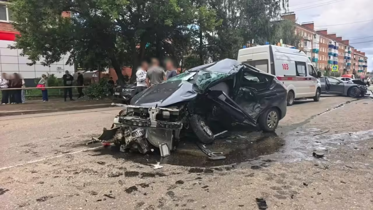 Мужчина погиб в аварии в Сарапуле