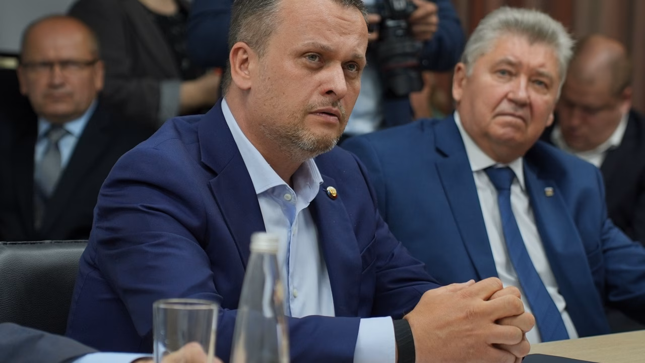 Министра транспорта заинтересовала костромская нейросеть для охоты на перегруженные фуры