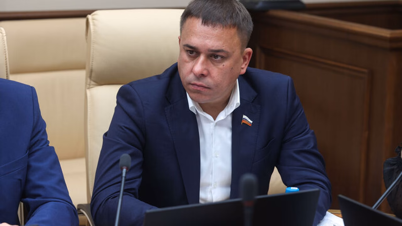 Сенатор Гибатдинов предложил временно отменить пошлины на ввоз электромобилей