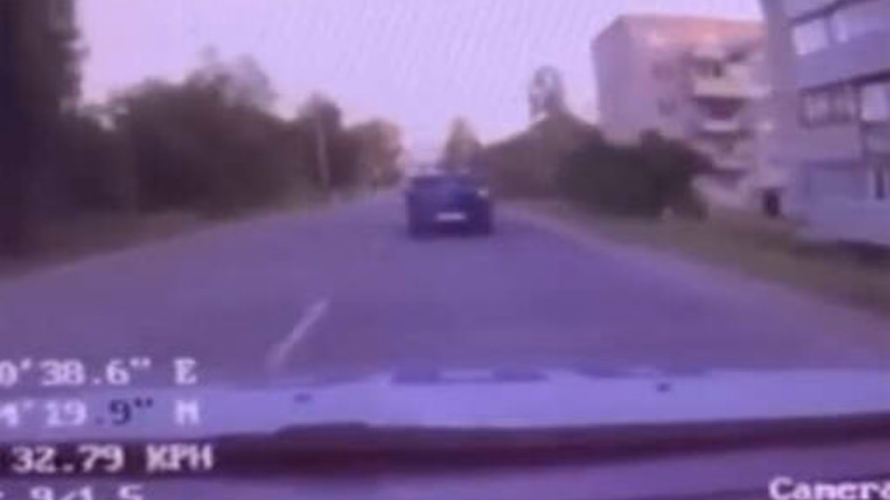 В Ленобласти на видео сняли стрельбу гаишников по Renault во время погони