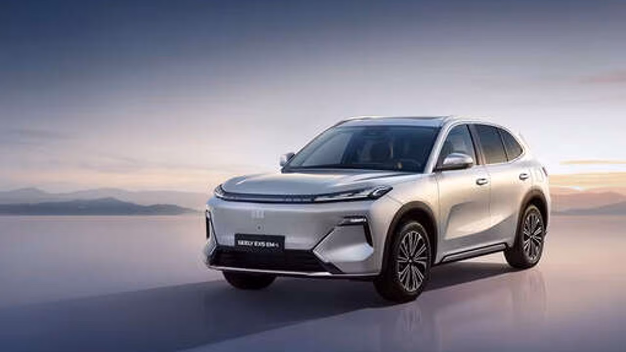 Глава Geely заявил о прекращении разработки новых бензиновых автомобилей