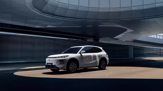 Стартовали продажи нового Geely EX5: стоимость, характеристики, комплектации