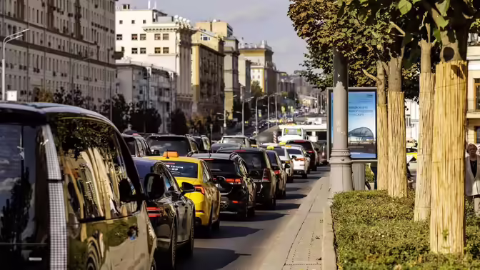 SUV больше не обязателен: какие машины лучше подходят для пробок, дворов и парковок