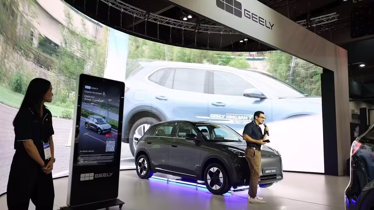 Глава Geely заявил о превосходстве их гибридов над японскими