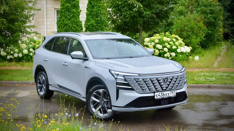 Этот «китаец» подготовился к России: чем удивил новый Changan CS75 Plus