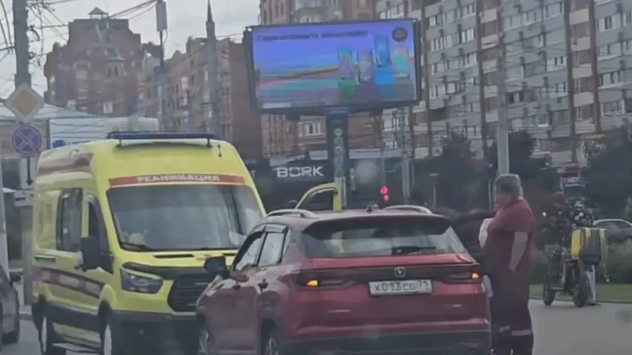 В Туле водителю стало плохо за рулём на Советской