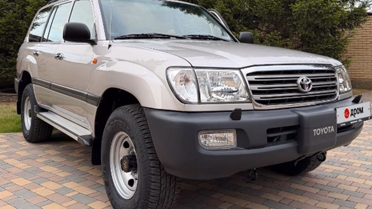В Абакане продают 22-летний Land Cruiser без пробега