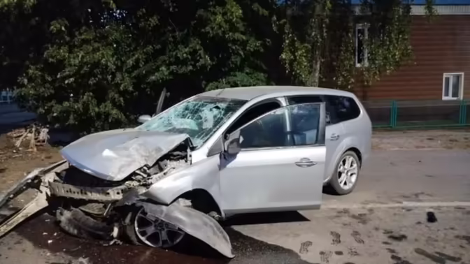 Пьяный водитель насмерть сбил женщину на зебре в Клетне