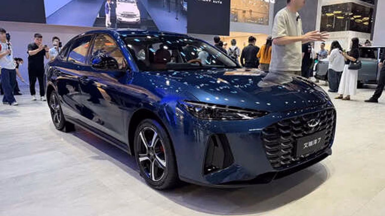 В Китае Chery возродила седан Arrizo 7