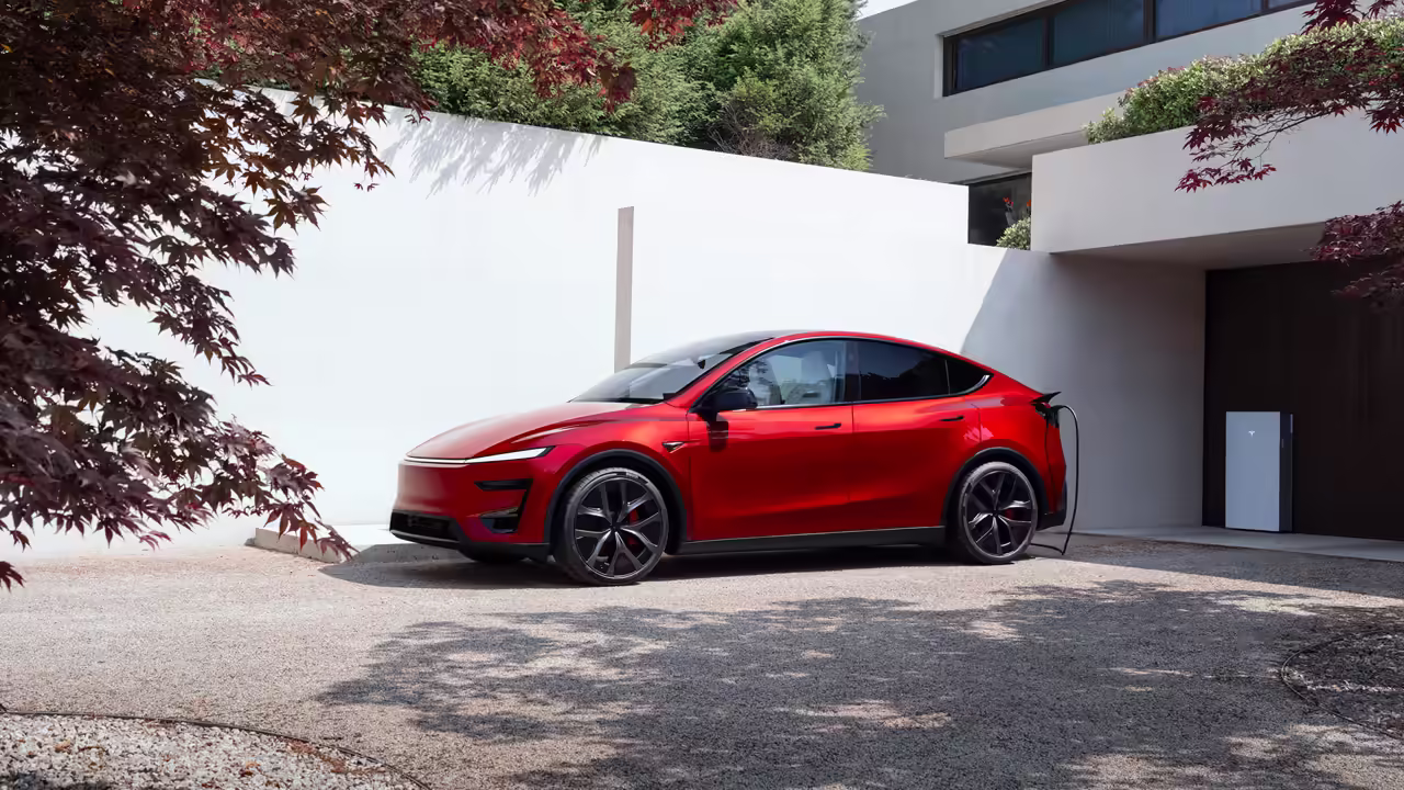 Tesla отзывает 5,7 млн автомобилей