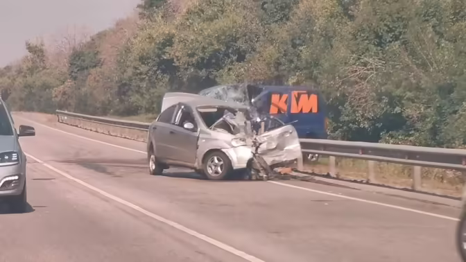 В ДТП под Ельцом с участием трех автомобилей есть погибшие