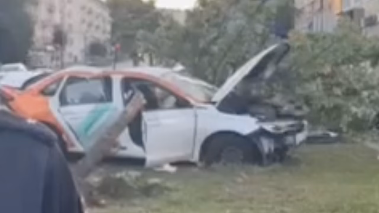 Женщина погибла в аварии рано утром в Костроме