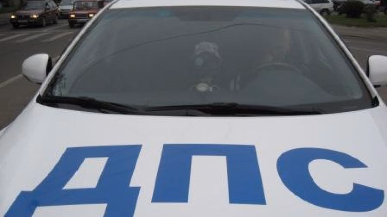 В Липецке на Опытной 20-летний байкер пострадал в ДТП с "Жигулями"
