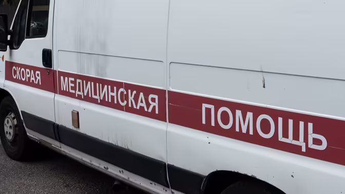 Один человек погиб из-за влетевшего в остановку авто в Нижнем Новгороде