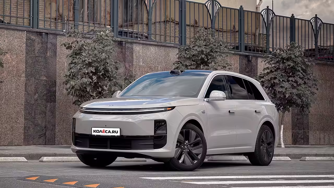 Тест-драйв Li L6: автомобиль, который никого не напрягает