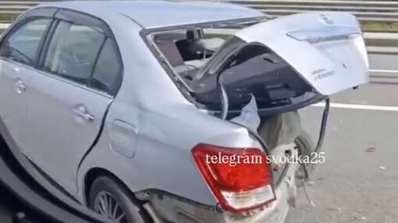 Во Владивостоке легковушка с людьми попала в массовое ДТП