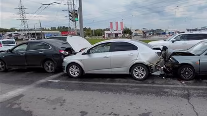 В Тольятти после ДТП в больницу попали два человека, включая 7-летнего ребенка
