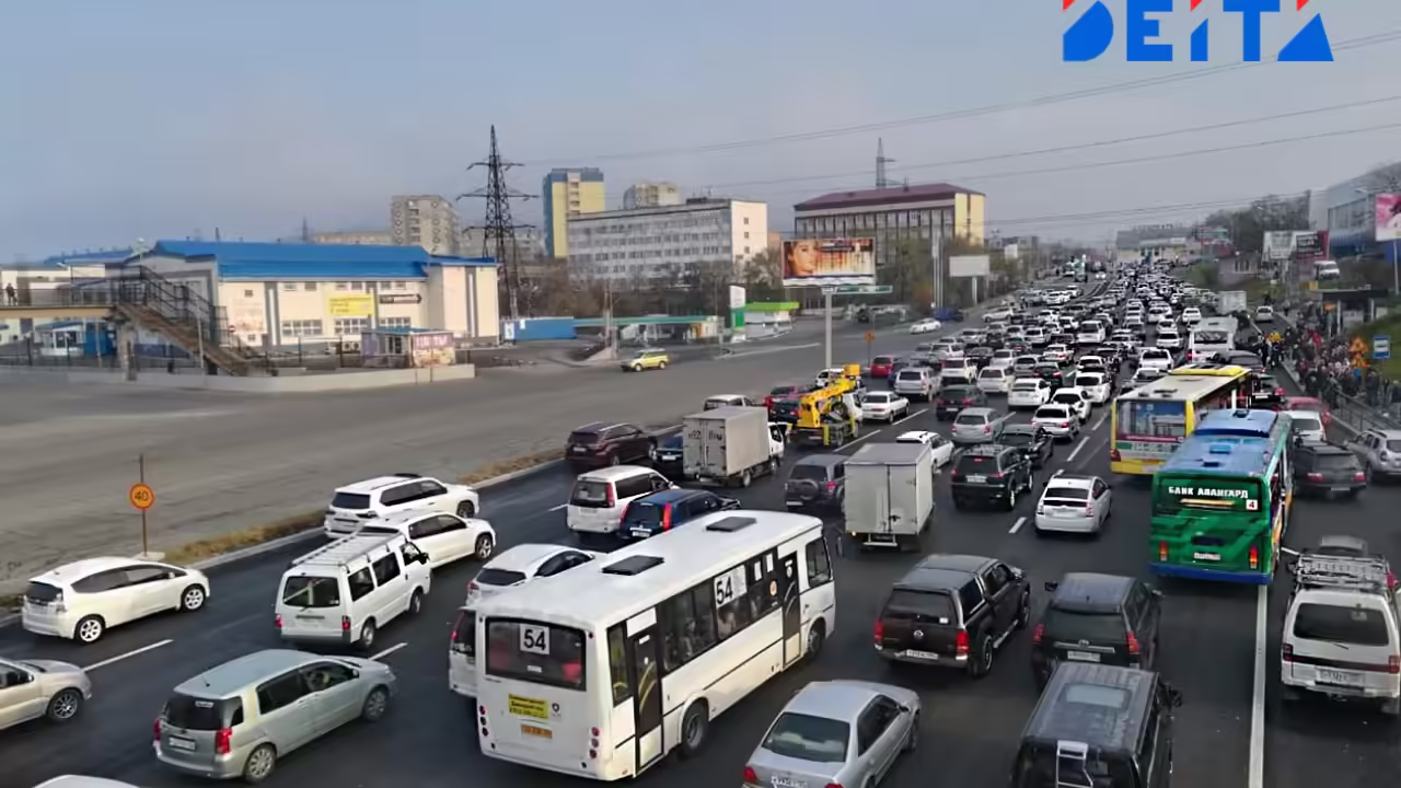 Ремонт и ДТП осложнили вечерний час пик во Владивостоке