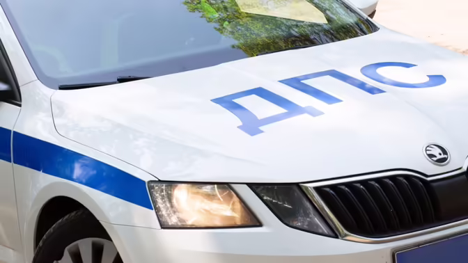 В Калуге на тротуаре сбили двух детей