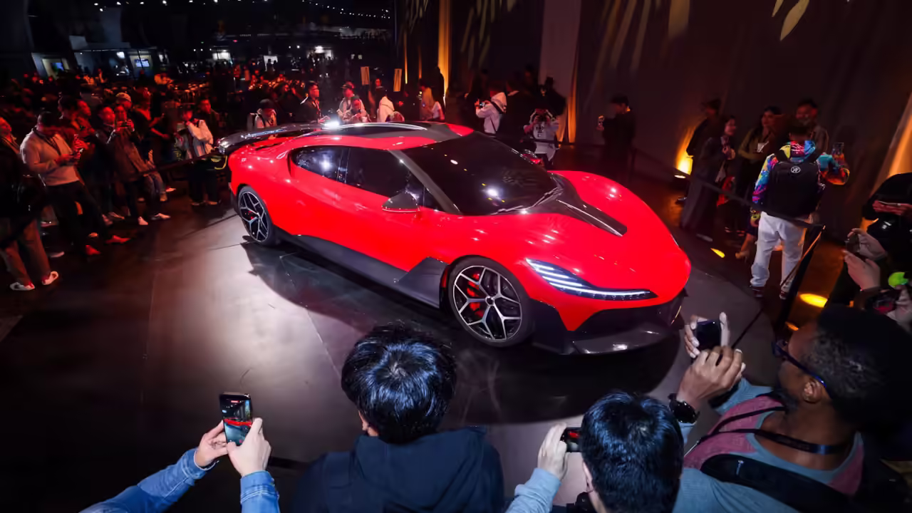 Bugatti лишилась конкурента: китайский производитель пылесосов закрыл автопроект