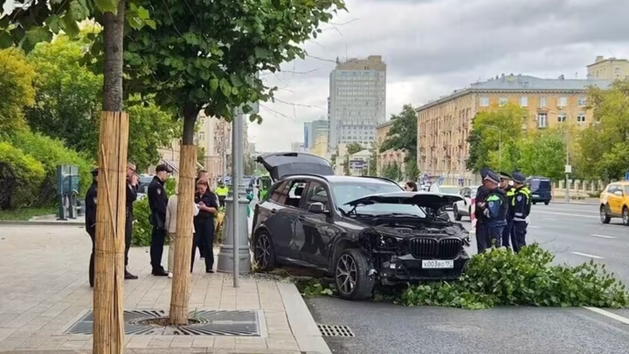 Установлена личность погибшего в ДТП на Ленинском проспекте