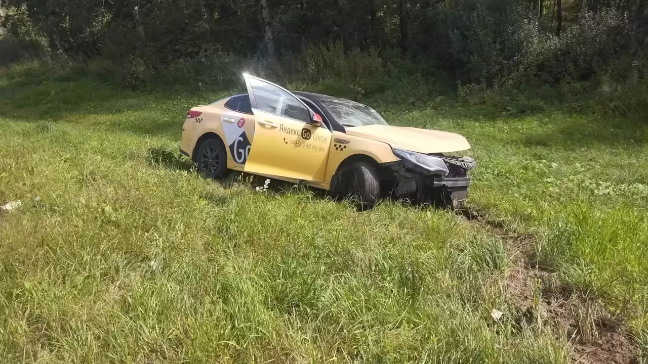 Пассажир погиб в аварии с такси