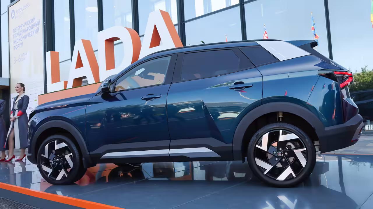 Lada Azimut появится в автосалонах до конца 2026 года